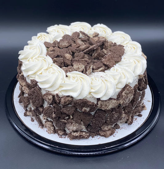 BLACK N WHITE ICE CREAM CAKE